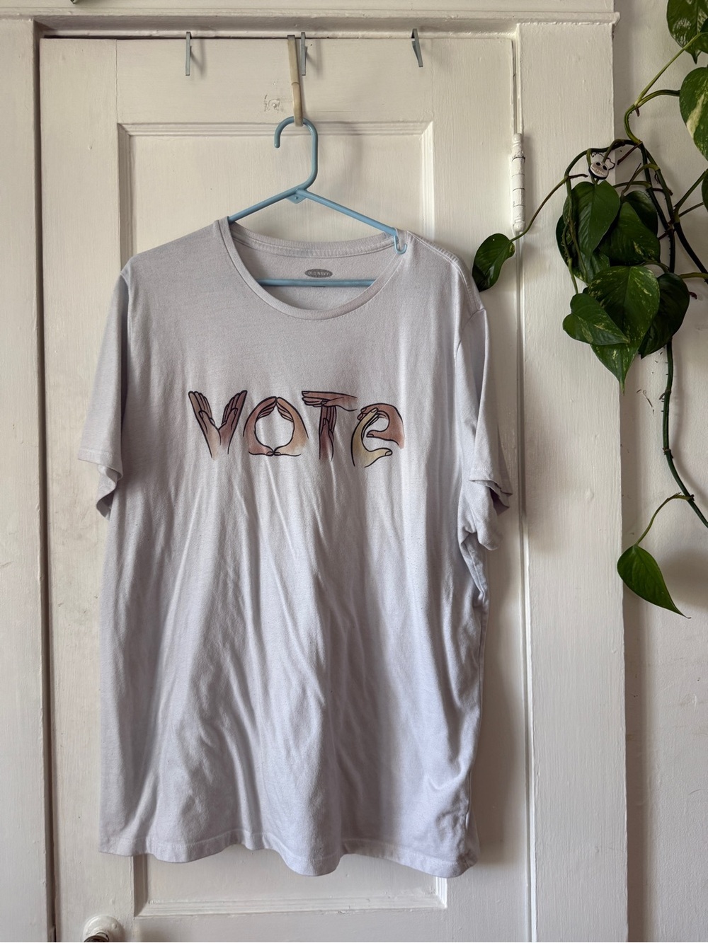 Old Navy Light Gray Crew Neck Tee soft washed XXL VOTE